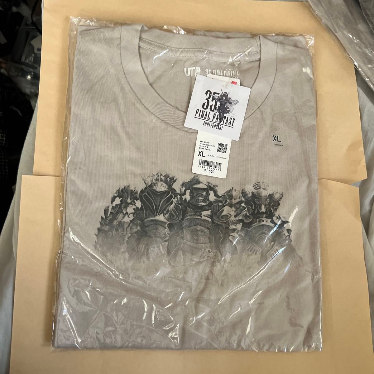 ユニクロ　Tシャツ　ファイナルファンタジー　FF 未使用 XLサイズ