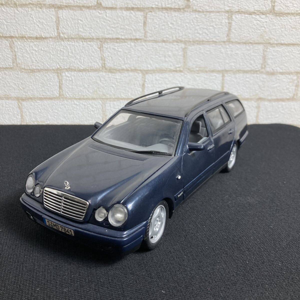 Anson 1/18 Mercedes-Benz E-CLASS Wagon 濃紺　アンソン メルセデスベンツ ワゴン ダイキャストミニカー　コレクター品　k51-298-3_画像1