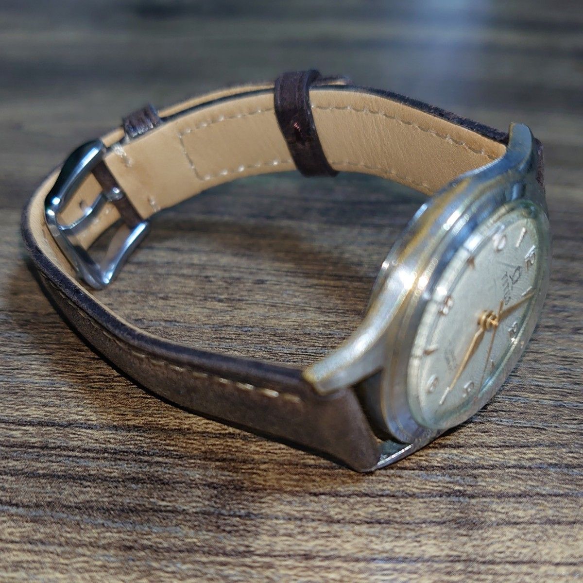 ヴィンテージ　タイタス　手巻き腕時計 