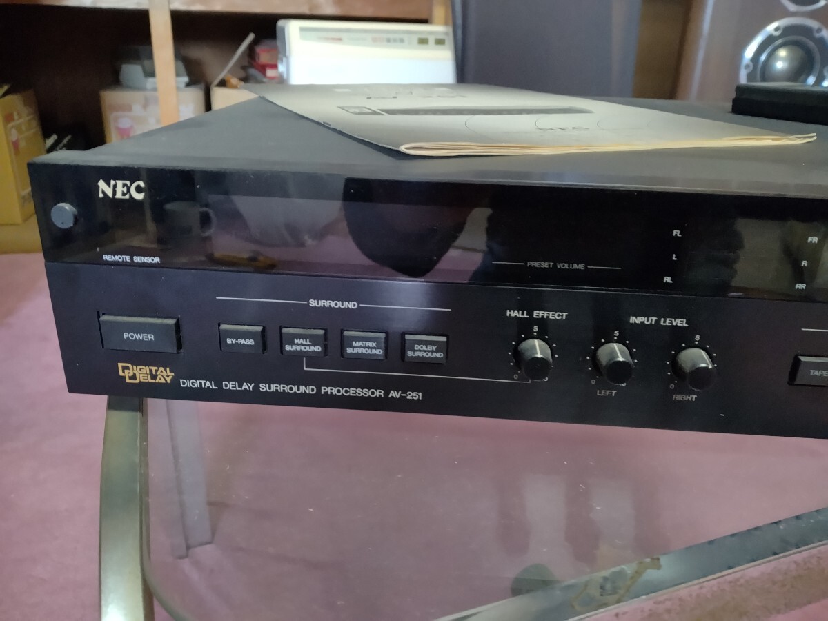 NEC AVサウンドプロセッサー AV-251 通電あり ジャンク品 リモコン 取説付_画像2