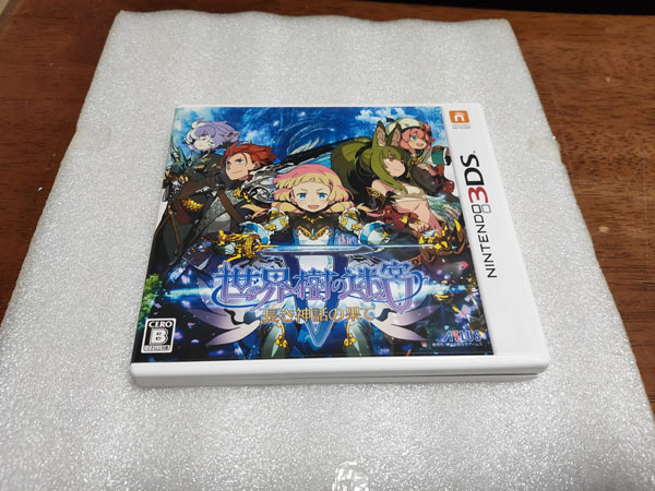 ●3DS 世界樹の迷宮 Ⅳ + Ⅴ + X 4 + 5 + クロス セット 伝承の巨神 長き神話の果て Ⅴ+ X 美品●_画像6