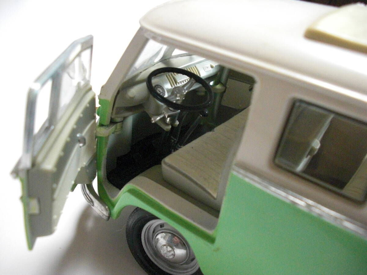 ヤトミン社・VWフォルクスワーゲン・マイクロバス・タイプⅡダイキャスト製1962年グリーン/白・1/18_画像5