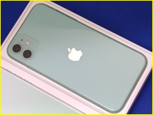 ★【USED/au/ロック解除済SIMフリー】 Apple iPhone11 [64GB] MHDG3J/A グリーン（A2221） /スマホ本体 ★_画像2