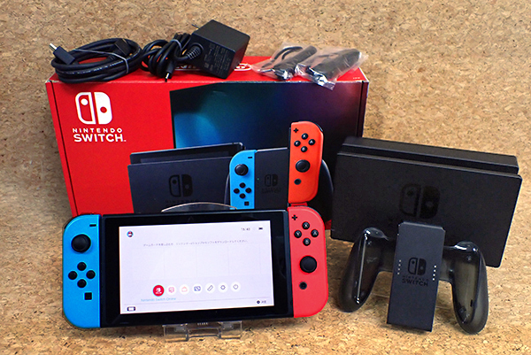 【中古】新型 Nintendo Switch Joy-Con[L] ネオンブルー/[R] ネオンレッド HAD-S-KABAA 任天堂 本体 付属品付き(PBA732-1)