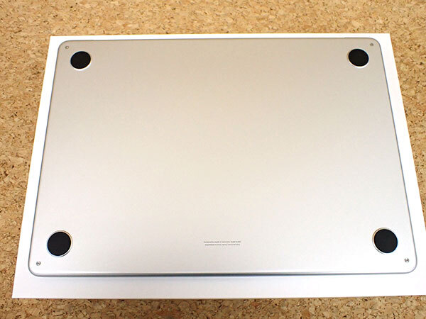 【中古 美品】MacBook Air 13.6インチ Mid 2022 シルバー FLXY3J/A [M2チップ 8コア/8GB/SSD 256GB] 付属完品 整備済製品(PCA1130-1)の画像7