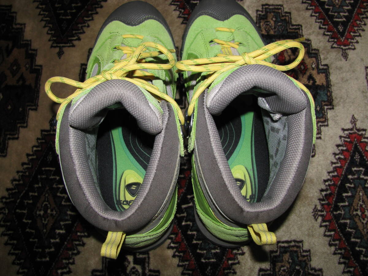  Mont Bell / mont-bell Gore-Tex trekking shoes / mountain climbing shoes 24.5. used beautiful goods 