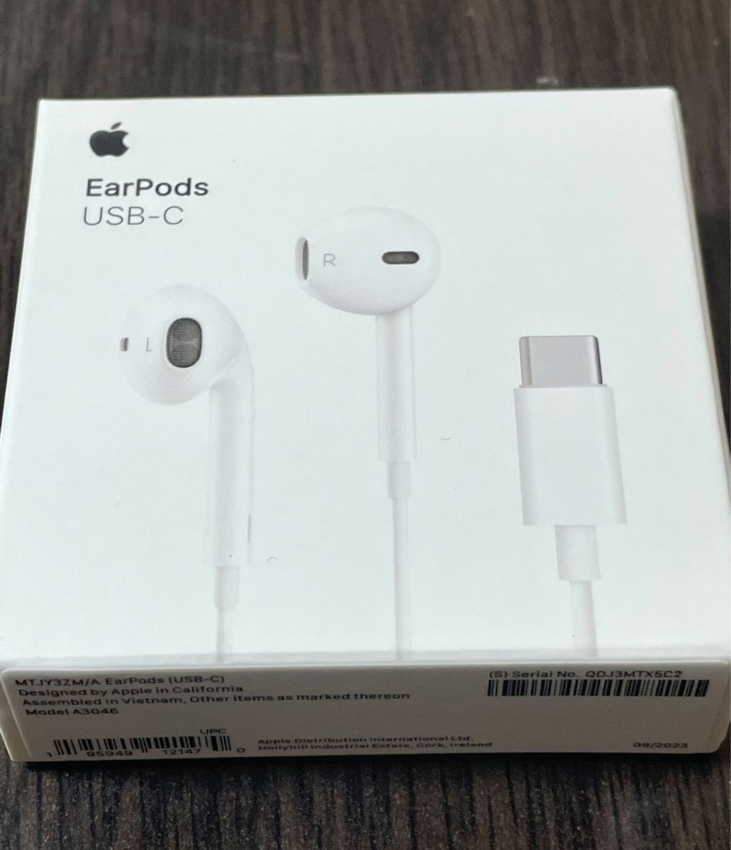 Apple EarPods (USB-C)発送無料　購入歓迎　発送無料