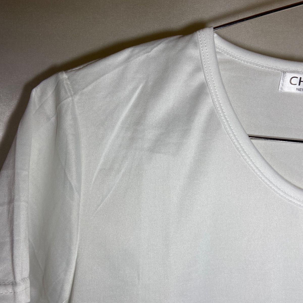 Vネック　シャツ 白 半袖 きれいめ シンプル カットソー レディース Tシャツ　インナー