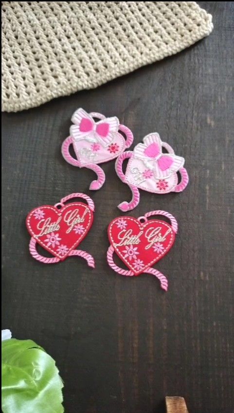 刺繍 アイロン ワッペン 4枚セット Heart リボン ハート ピンク 可愛い 女の子 キュート アップリケ 入園準備