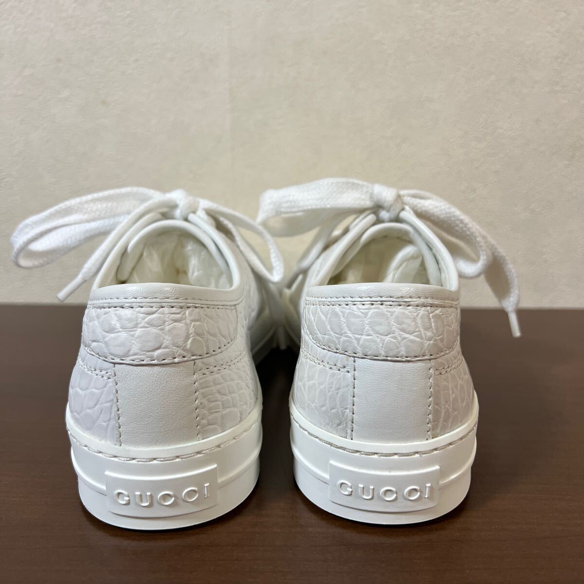 【未使用品】GUCCI グッチ クロコ型押し レザー スニーカー size 5 24.0～24.5 ホワイト_画像5