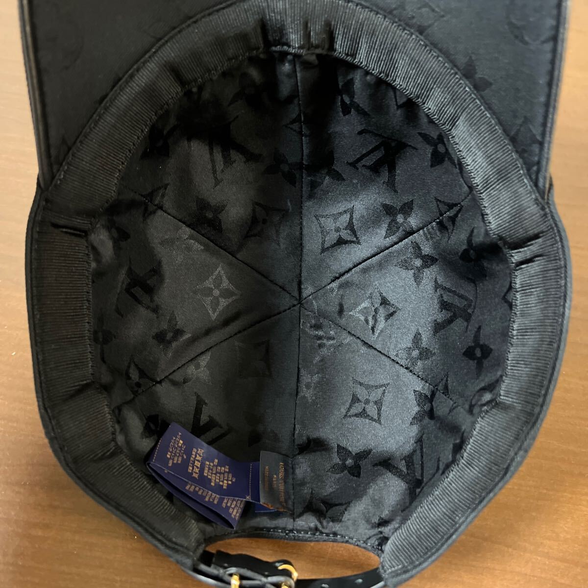 【美品】LOUIS VUITTON ルイヴィトン LV アイコニック LVイニシャル モノグラムパターン キャップ M7050L 帽子 size Lの画像7