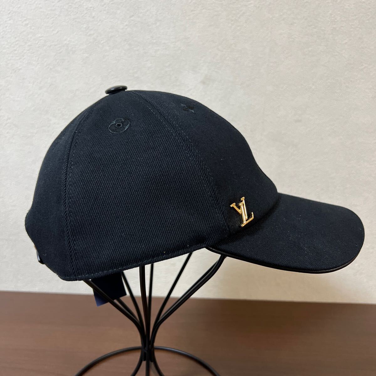 【美品】LOUIS VUITTON ルイヴィトン LV アイコニック LVイニシャル モノグラムパターン キャップ M7050L 帽子 size Lの画像4