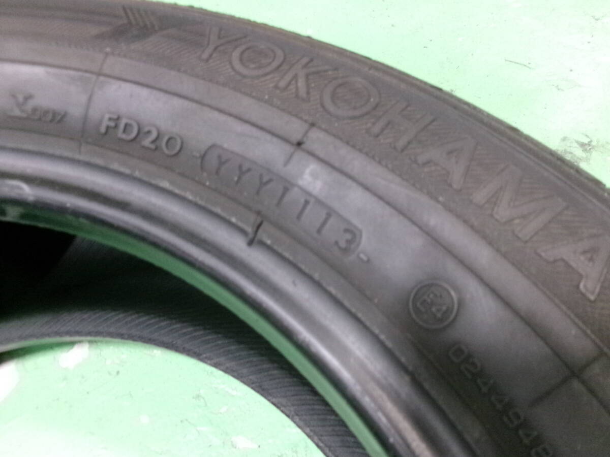 【2403-03】 プリウスα 純正 205/60R16 ヨコハマ アドバン dB デジベル 16インチタイヤ 中古 ４本_画像4