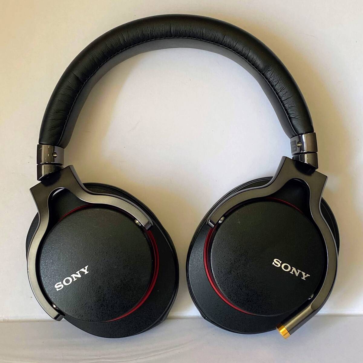 SONY MDR-1A（ブラック） + Geekria製ハードケース_画像3