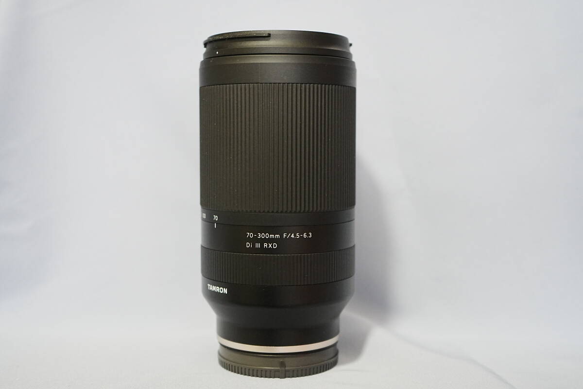 TAMRON Di Ⅲ　RXD　70-300ｍｍＦ４．５／－６．３　使用感少なく美品_画像1