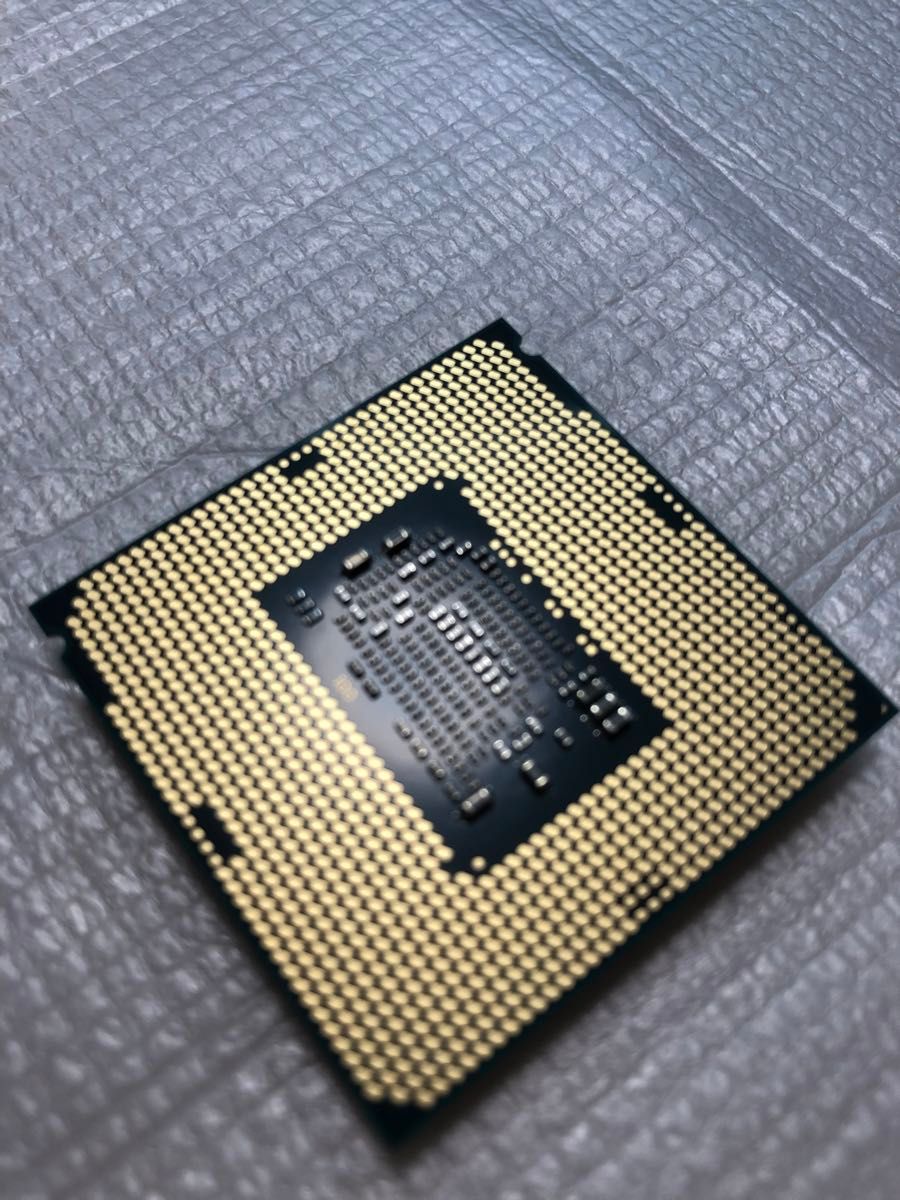 Intel Xeon E3-1240 v5  i7-6700相当