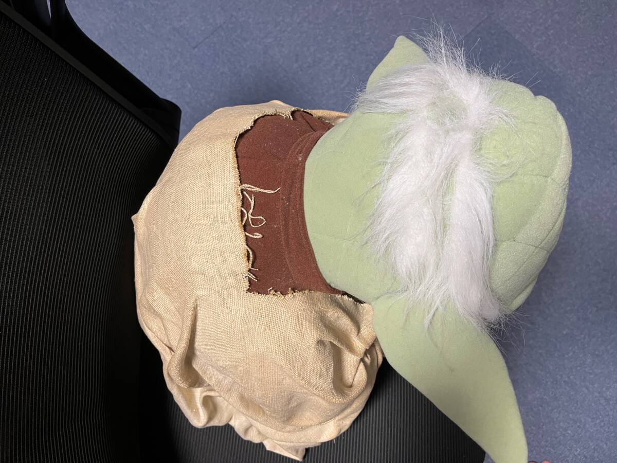 StarWars スターウォーズ YODA JUMBO PLUSH ヨーダ ぬいぐるみ 実物大 送料無料 検索用）JEDI ジェダイ ローブ ライトセイバーの画像4