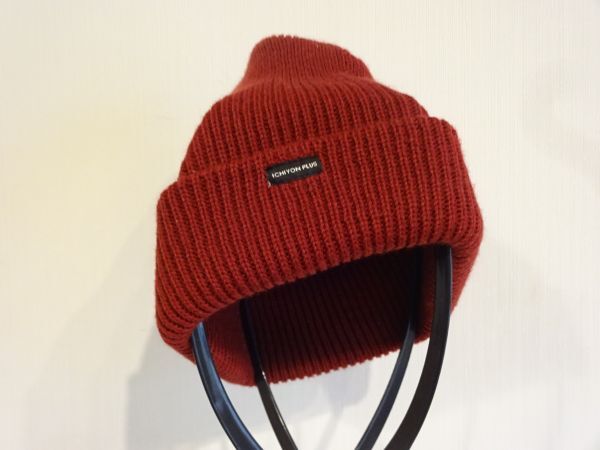 S ICHIYON PLUS S 14＋　男女兼用　赤色帽子　ニット帽　サイズ５６cm〜５８cm　ヒデトレーディング　キャップ　帽子_画像2