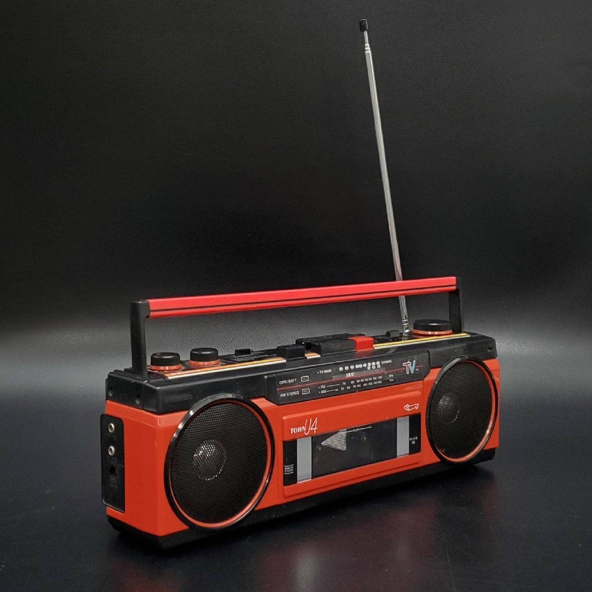 宝蔵】昭和 レトロ家電 サンヨー SANYO ラジカセ MR-U4T III 赤 宝蔵】昭和 レトロ家電 サンヨー SANYO ラジカセ MR-U4T III 赤