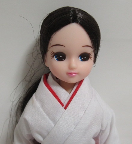 タカラトミー　リカちゃん人形　日枝神社　巫女さん 七五三　_画像2