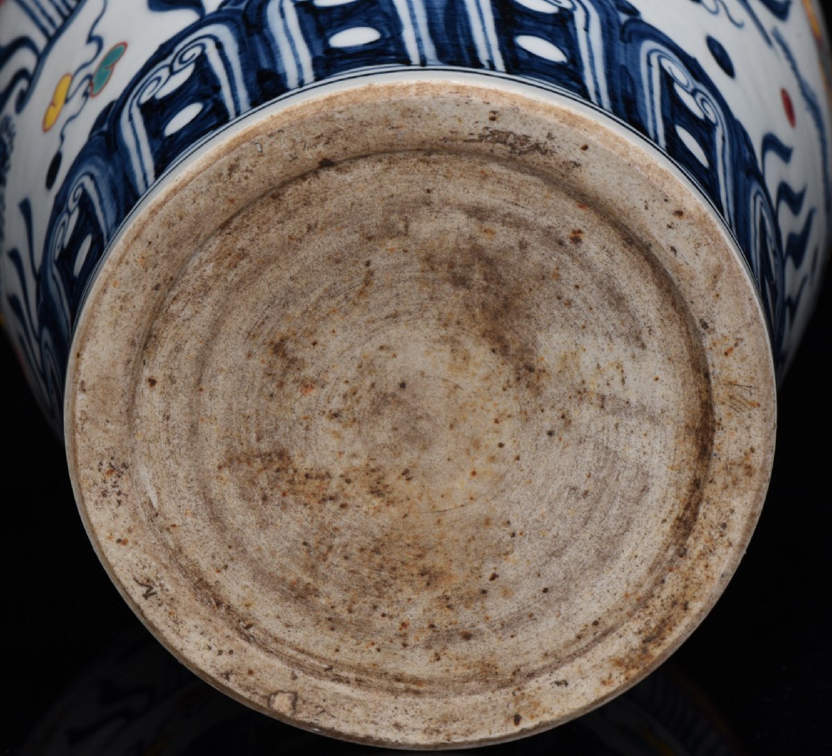 ◆古寳堂◆明 宣德年製款 青花 魚藻紋 梅瓶 古陶瓷品 極細工 古置物 古擺件 中国古美術 時代物 古董品_画像9