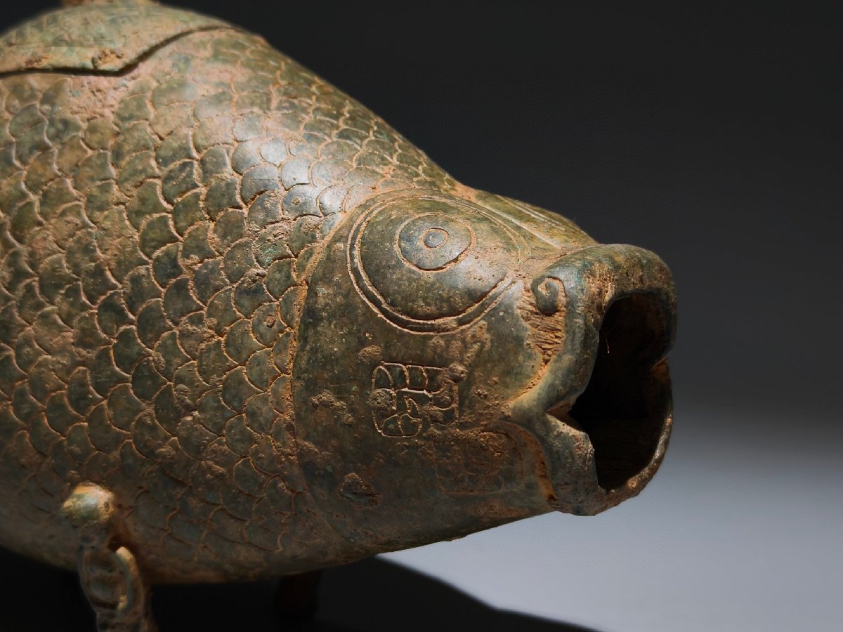 ◆古寳堂◆西周時期 青銅製 魚尊 置物 賞物 極細工 古置物 古擺件 中国古美術 時代物 古董品_画像3