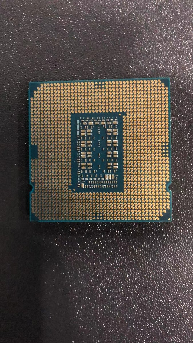 CPU インテル Intel Core I7-11700K プロセッサー 中古 動作未確認 ジャンク品 - A38_画像2