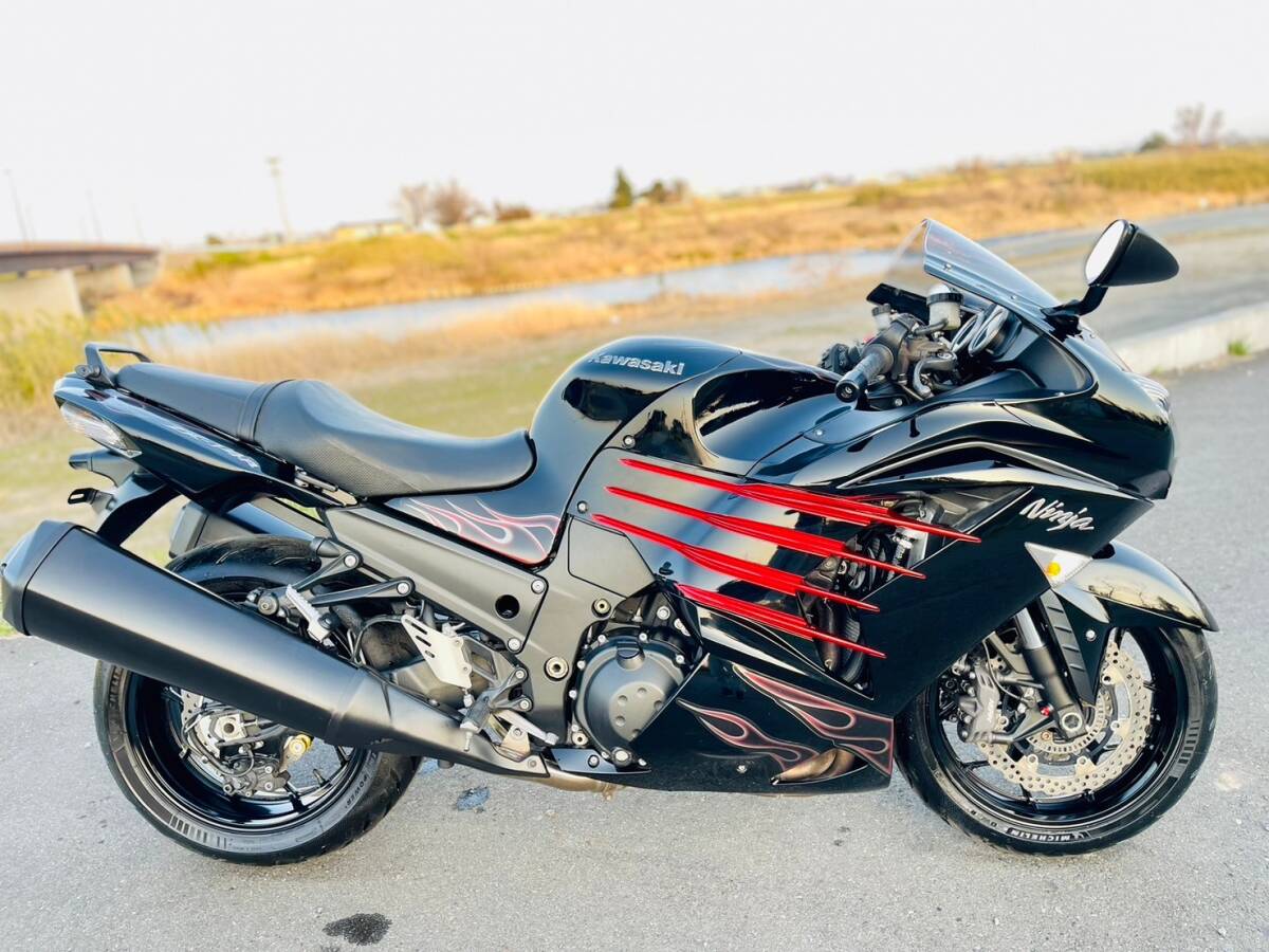 カワサキ ニンジャ ZX-14RA Ninja ZX-14R 9,508km 平成25年式 ABS KTRC 予備検承ります！中古車体！動画有！全国配送可！(H0008)の画像2