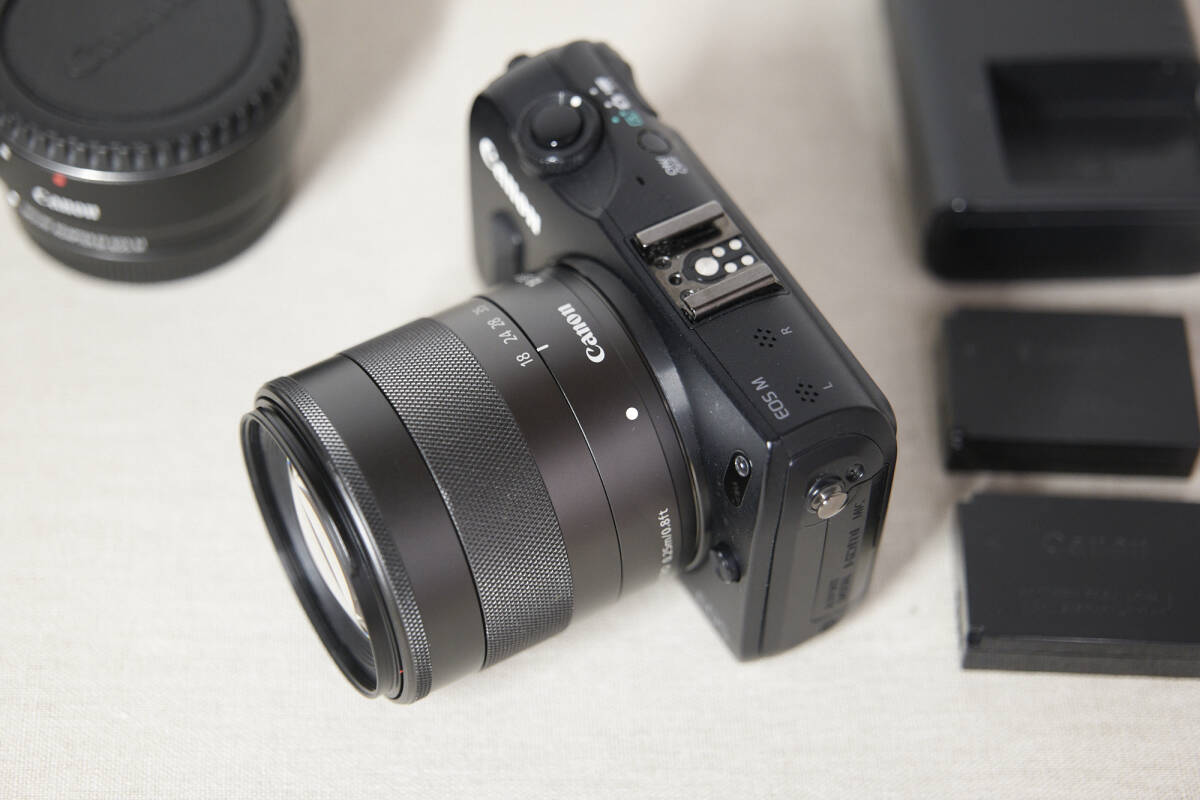 Canon EOS M セット ZOOM LENS EF-M 18-55mm STM / EF-M 15-45mm MOUNT ADAPTER EF-EOS M アダプター_画像3