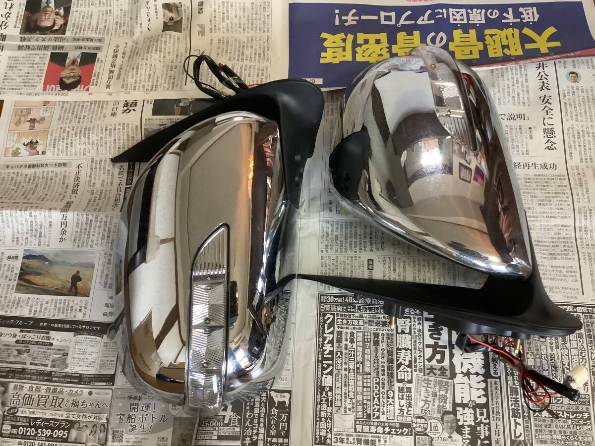 中古 ハイエース 200系 LED ドアミラー 左右セット 点灯確認済み メッキ仕様 送料無料の画像10