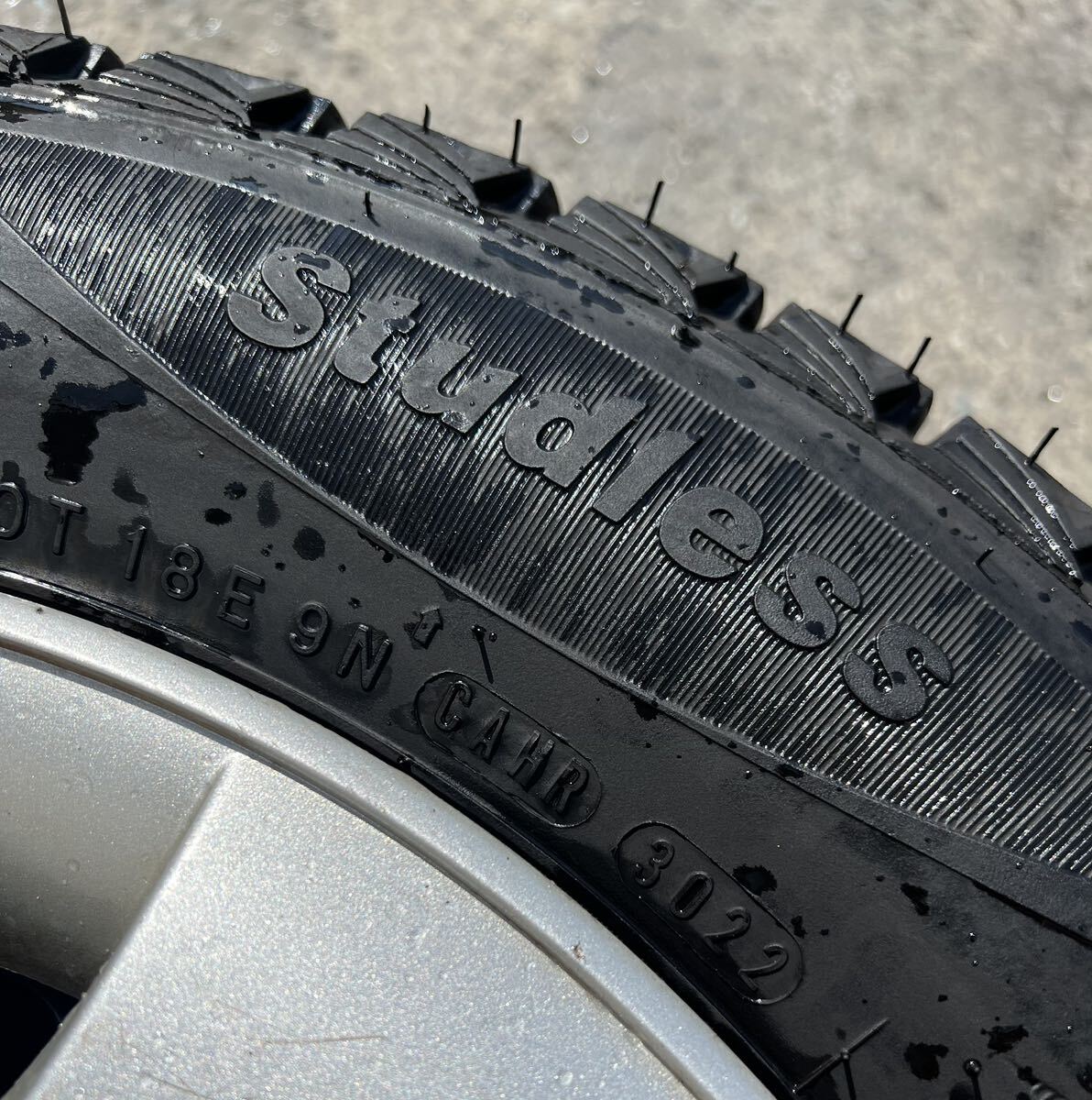 フォルクスワーゲン 純正 195/65R15 8部山 4本 ゴルフ 2022年製スタッドレス _画像6