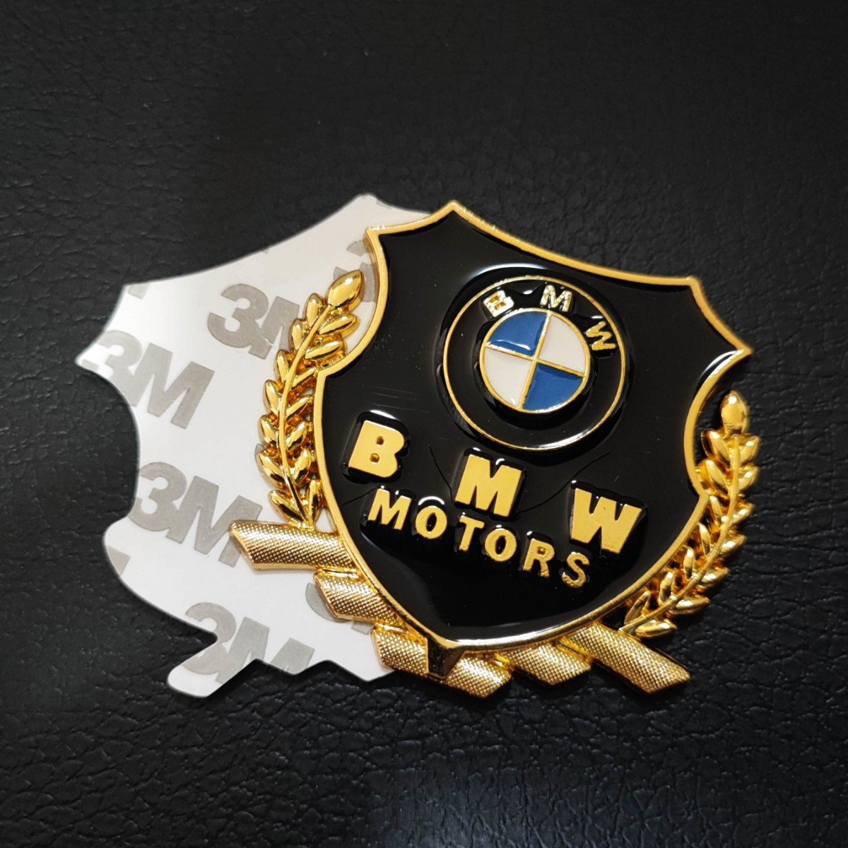 BMW メタルエンブレム １P【ゴールド】MSport MPerformance MPower E46 E60 E90 F10 F20 F30 x1x2x3x4x5x6x7x8の画像1