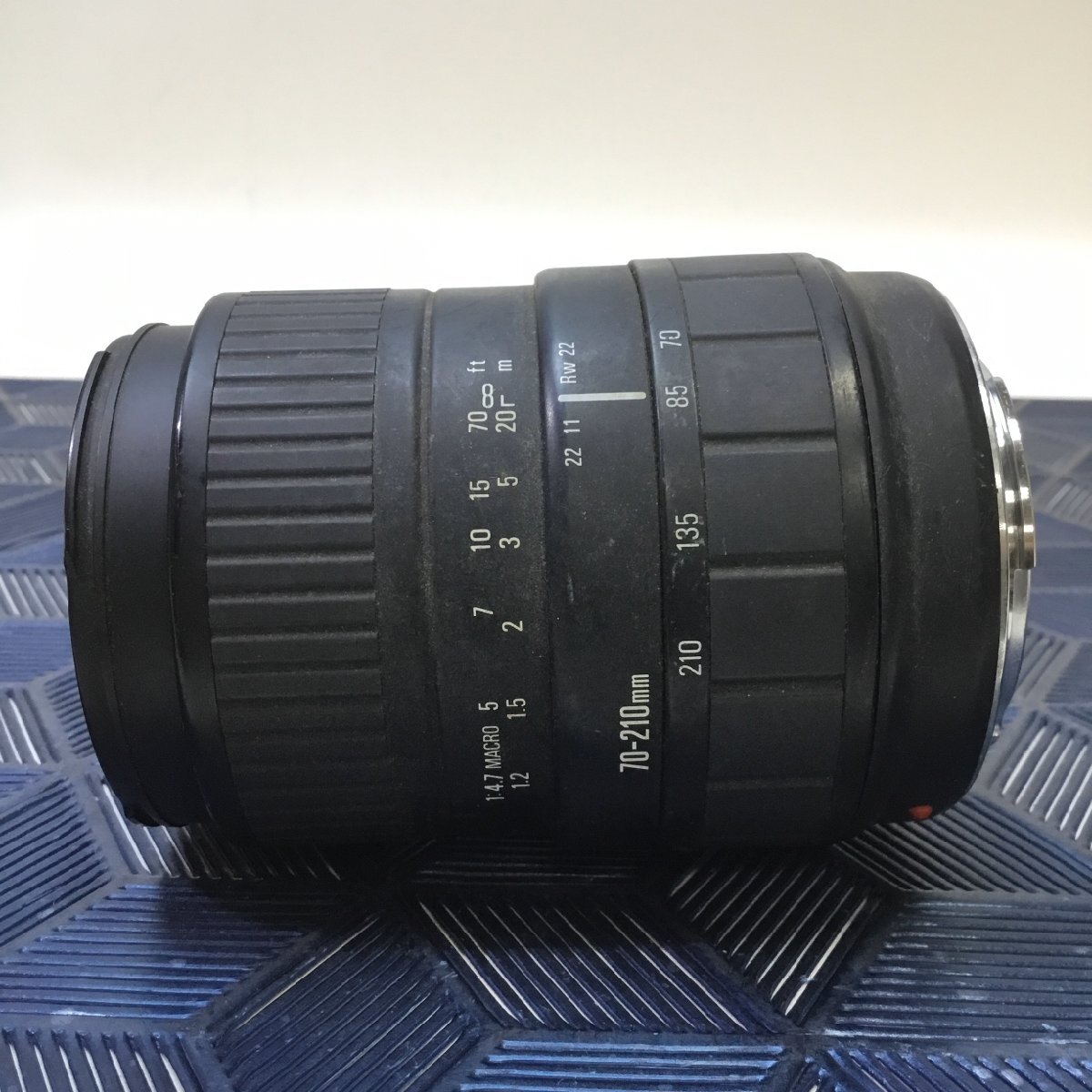 【中古現状品/インボイス登録店/CH】- SIGMA シグマ ZOOM 70-210mm 1:4-5.6 UC-Ⅱ マニュアル レンズ 動作未確認　MZ0312_画像3