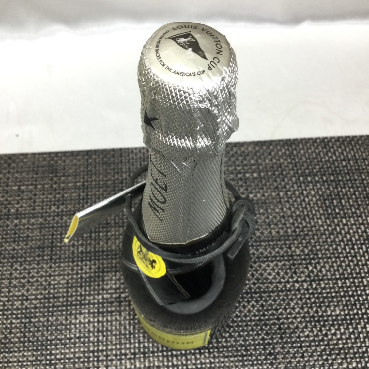 Yahoo!オークション - 【限定品/インボイス登録店/TO】MOET Yahoo!オークション - 【限定品/インボイス登録店/TO】MOET