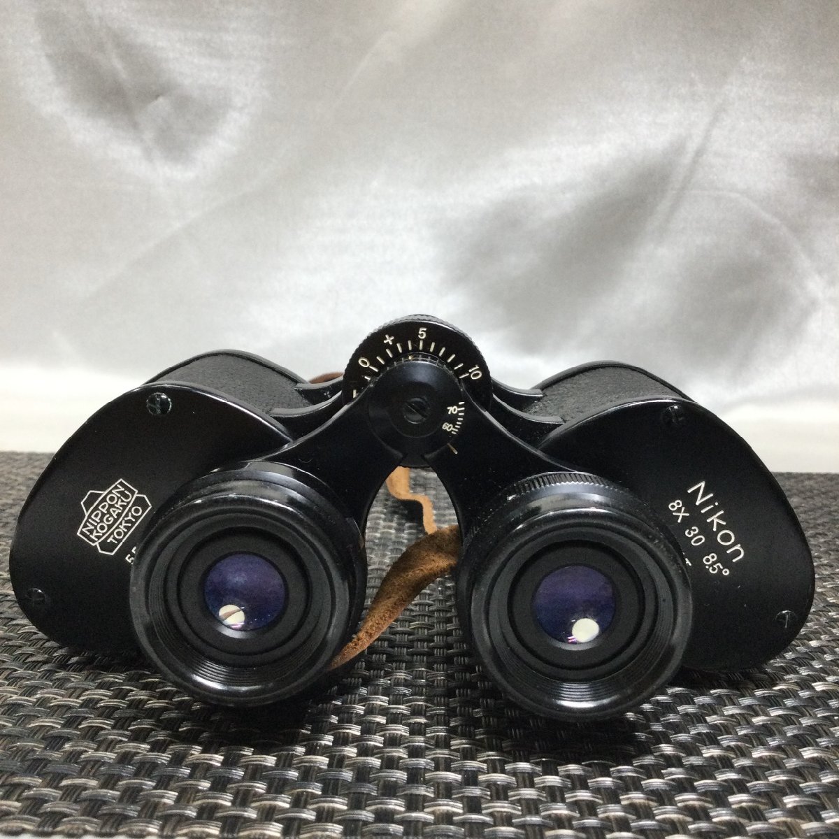 [ junk / in voice registration shop /TSH]Nikon Nikon NIPPON KOGAKU TOKYO Japan optics binoculars 8×30 8.5° retro MZ0327