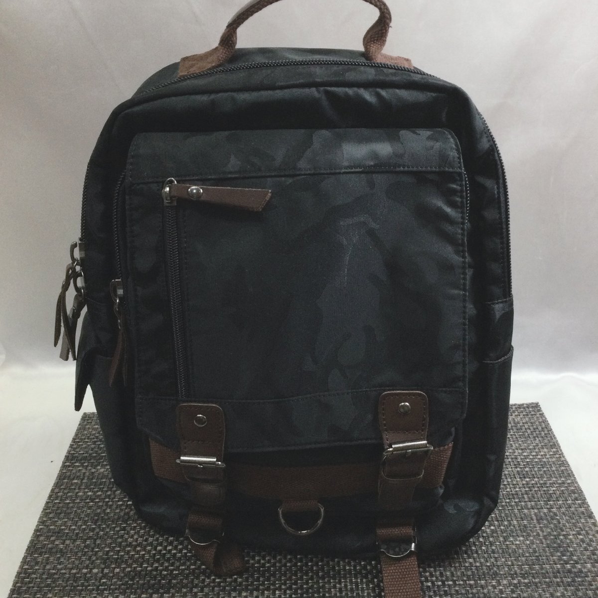 【保管品/インボイス登録店/TO】 BAGING ショッピング　リュックバッグ バックパック 左右自由自在 RS0331/0008_画像1