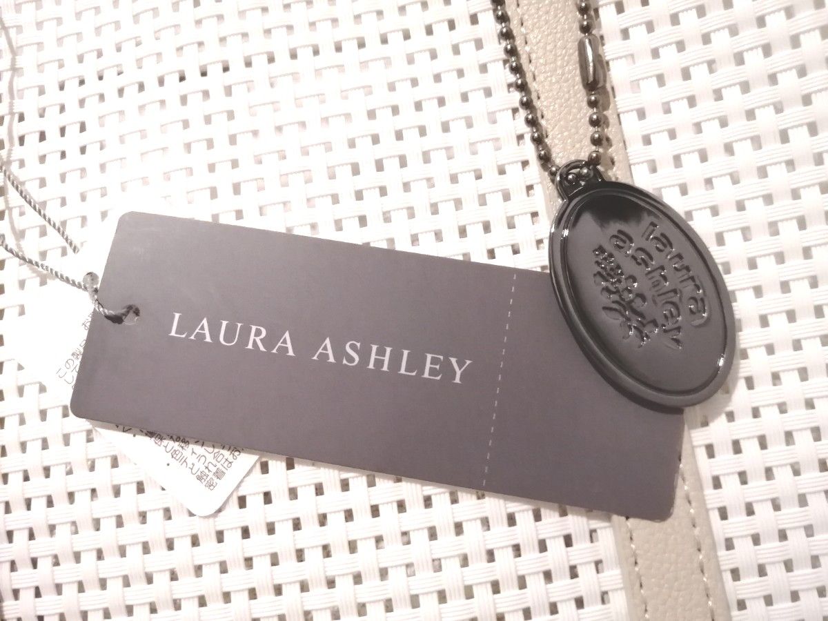 【 新品 値札付 】LAURA ASHLEY ローラアシュレイ メッシュバッグ 白 トートバッグ 