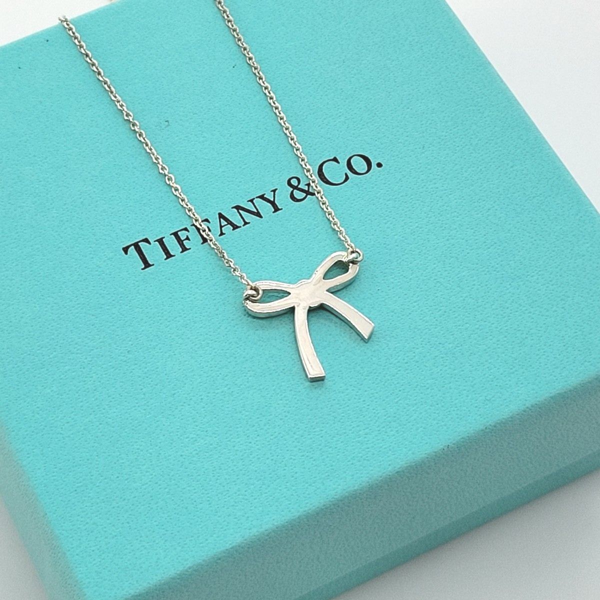 本日セール 美品 Tiffany ティファニー ボウ リボン ネックレス 本日セール 美品 Tiffany ティファニー ボウ リボン ネックレス