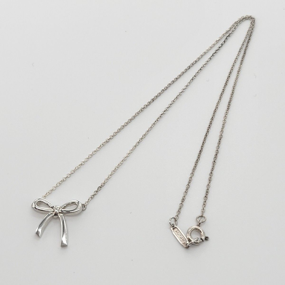 本日セール 美品 Tiffany ティファニー ボウ リボン ネックレス 本日セール 美品 Tiffany ティファニー ボウ リボン ネックレス