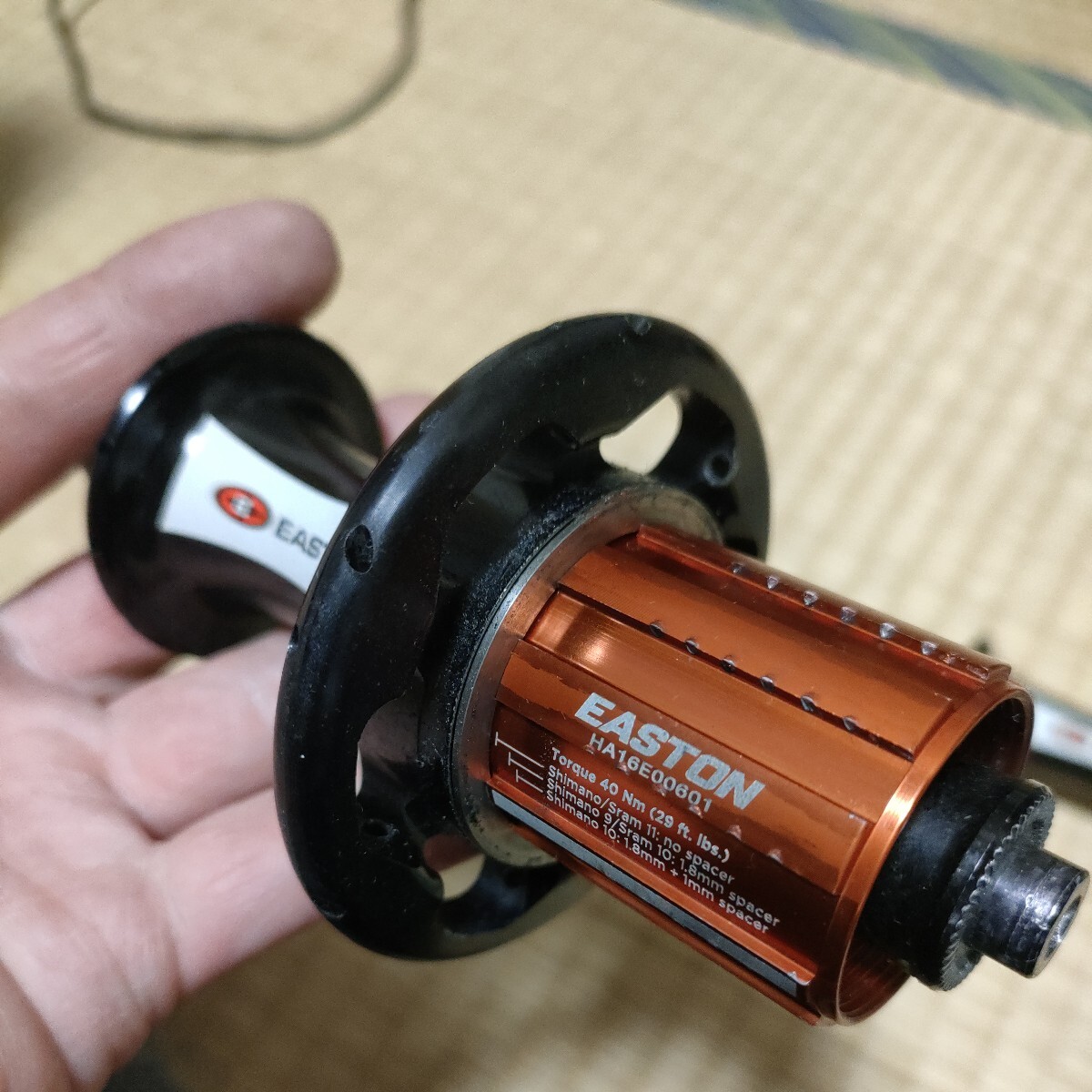 Bibian 比比昂- イーストンEASTON R4SLハブ前後セット Bibian 比比昂- イーストンEASTON R4SLハブ前後セット