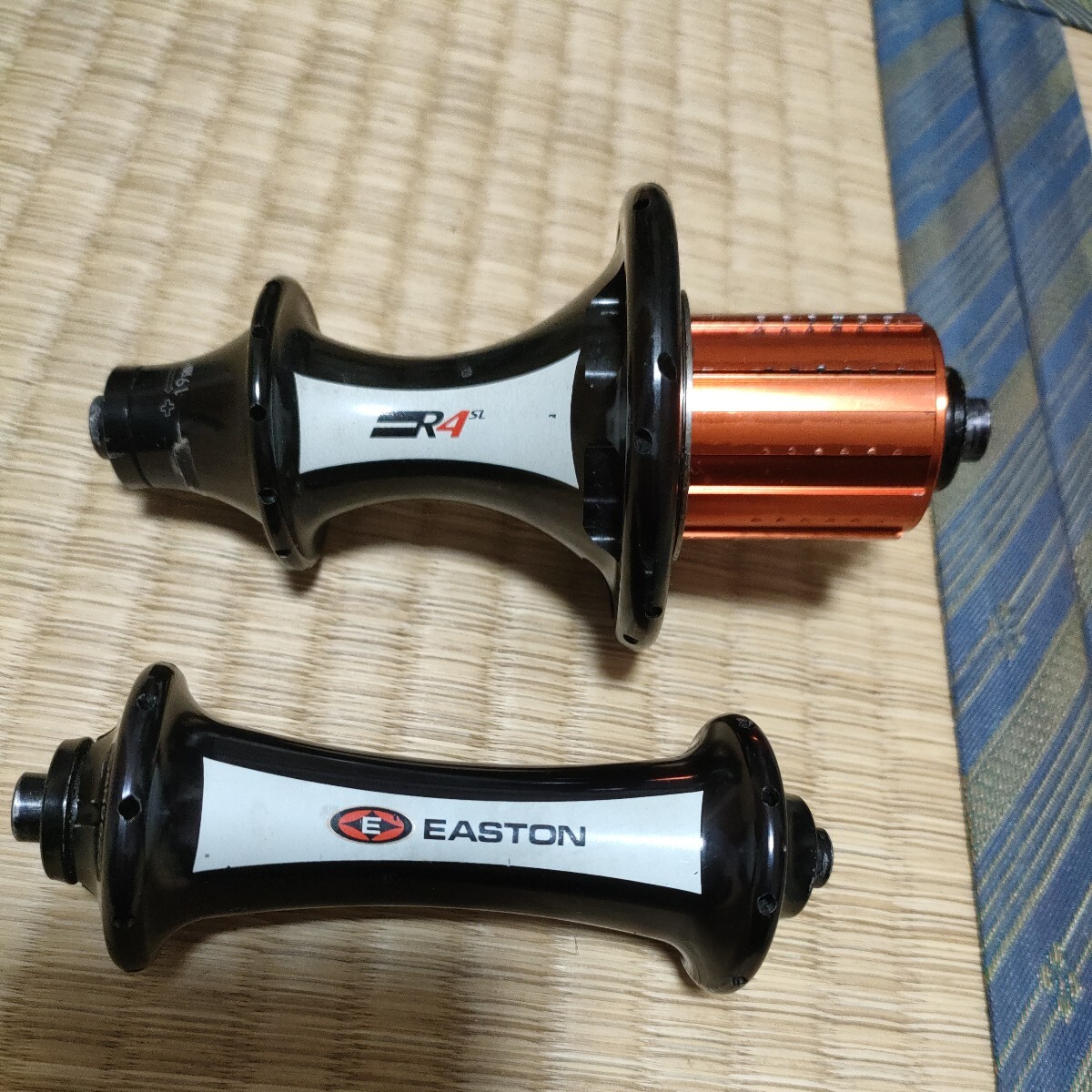 イーストン EASTON R4SLハブ前後セット オーバーホール済 18H イーストン EASTON R4SLハブ前後セット オーバーホール済 18H