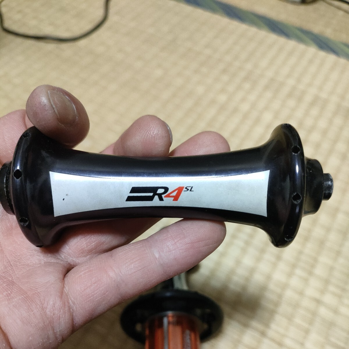 Bibian 比比昂- イーストンEASTON R4SLハブ前後セット Bibian 比比昂- イーストンEASTON R4SLハブ前後セット