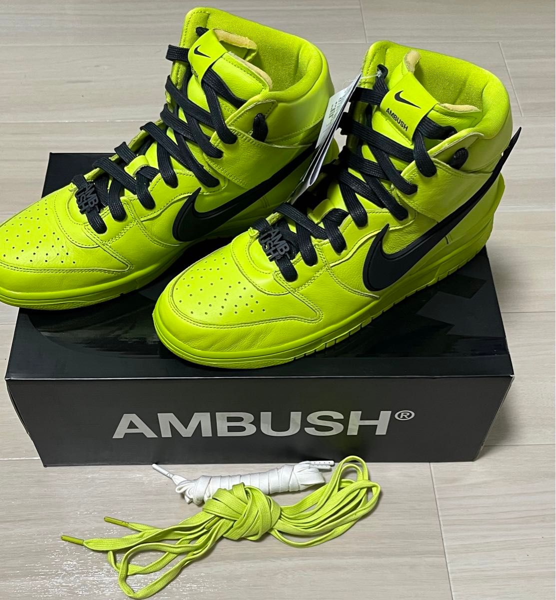 AMBUSH × NIKE DUNK HIGH FLASH LIME