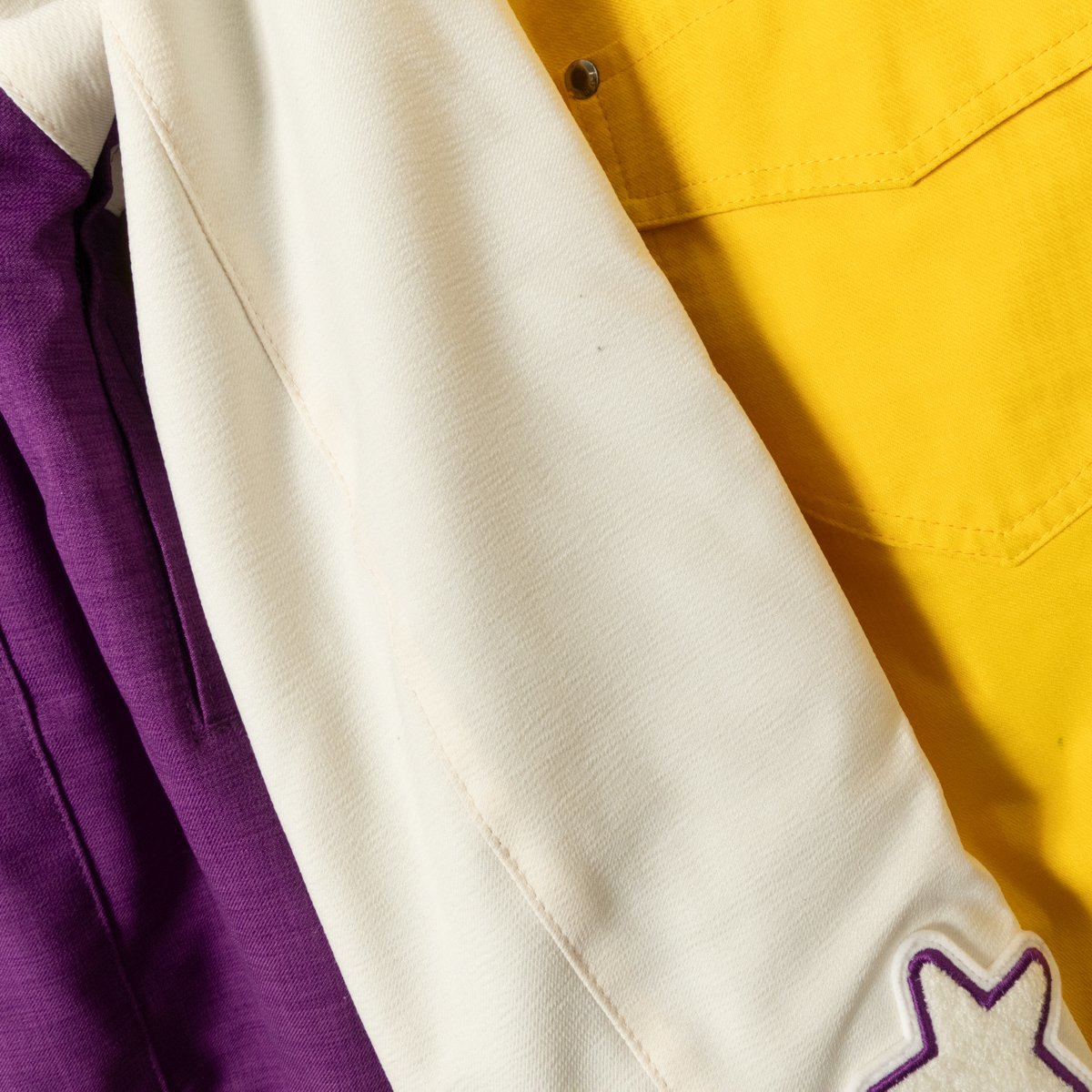 ESTIVO エスティボ セットアップ 上下セット スノボウェア 中綿 ジャケット パンツ アウター ボトムス Mサイズ ポリエステル100% 紫 黄色_画像4