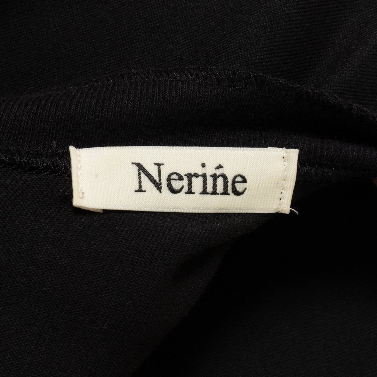 nerine ネリネ ラウンドヘム カットソー ロンT トップス 長袖 チュニック 無地 前後差 アシンメトリー 1 綿100% コットン 黒 シンプル_画像2