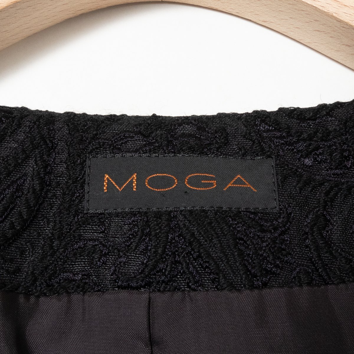 MOGA モガ 日本製 ジャガードベスト 上着 羽織 総柄 9 トリアセテート ブラック 黒 綺麗め フォーマルの画像2
