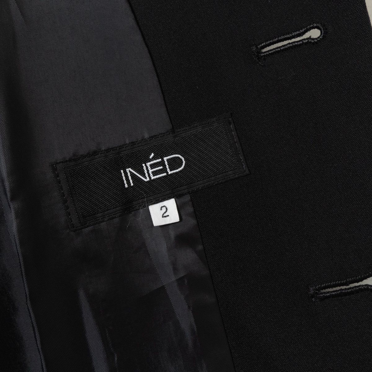 INED イネド セットアップ スーツ ジャケット パンツ 上着 ボトムス 無地 肩パッド入り 2 ウール100% ブラック 黒 綺麗め フォーマル_画像3