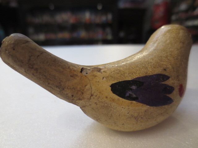 [.] old work dove pipe details unknown . earth toy . go in equipped folkcraft goods earth pipe 