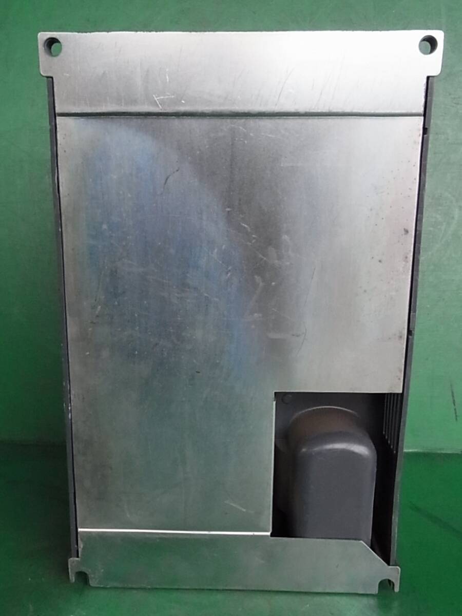 ま三菱電機インバータ F700 FR-F720P-30K 30KW 三相200V 機械 ま三菱電機インバータ F700 FR-F720P-30K 30KW 三相200V 機械