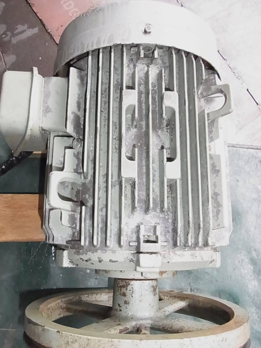 日立コンプレッサー用モーター 三相200V 3.7 KW インダクション 日立コンプレッサー用モーター 三相200V 3.7 KW インダクション